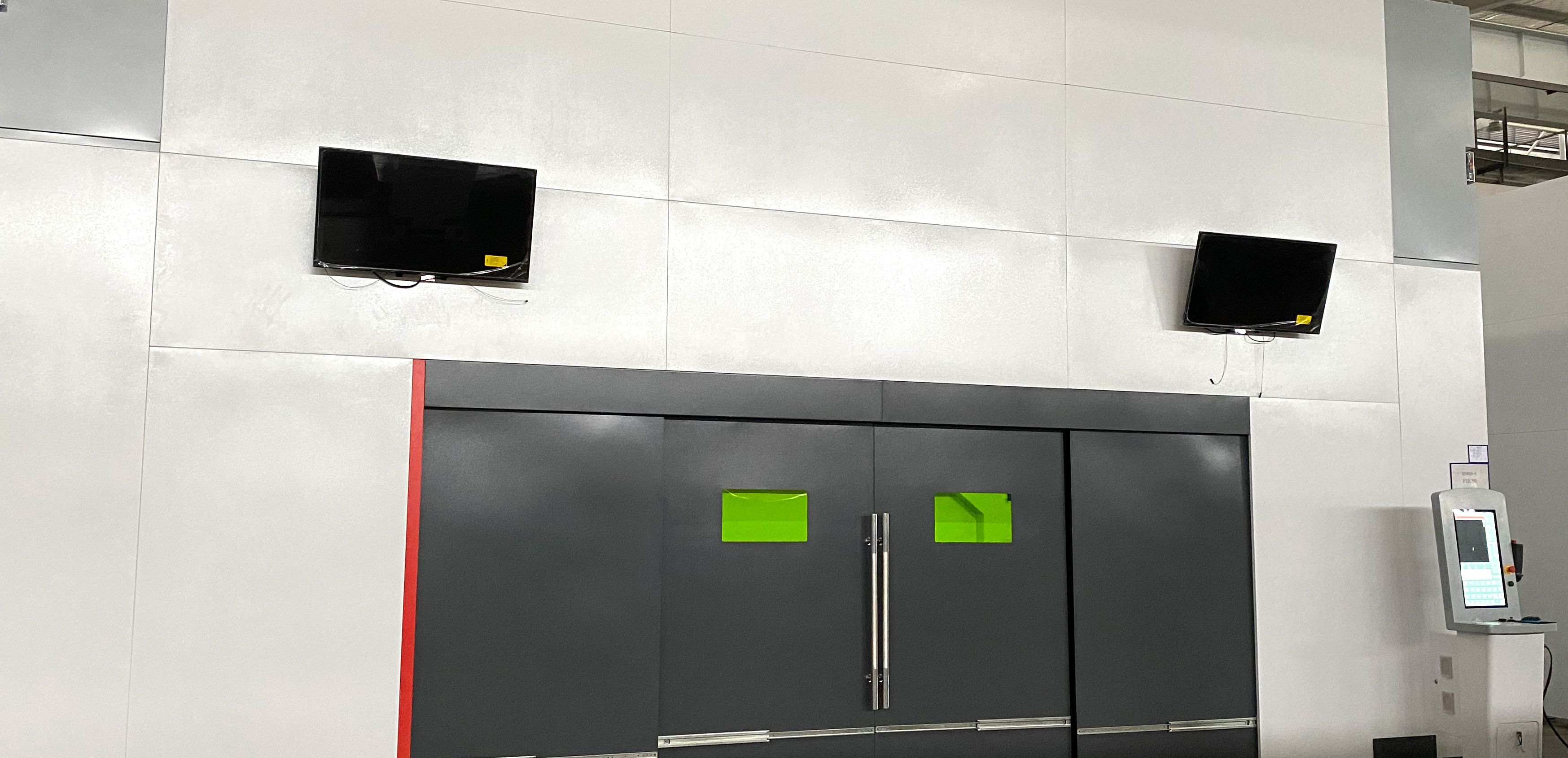 dies-car-service-3d-fiber-laser-cutting-machine