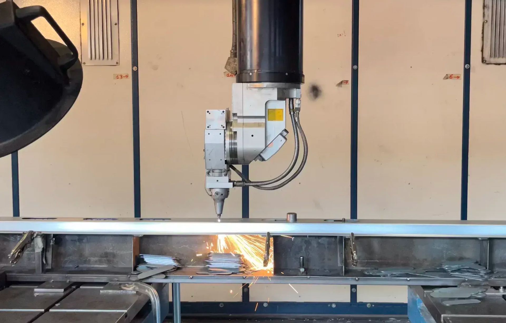 dies-car-service-laser-cutting-3d-5-axis-prima-power-optimo-model