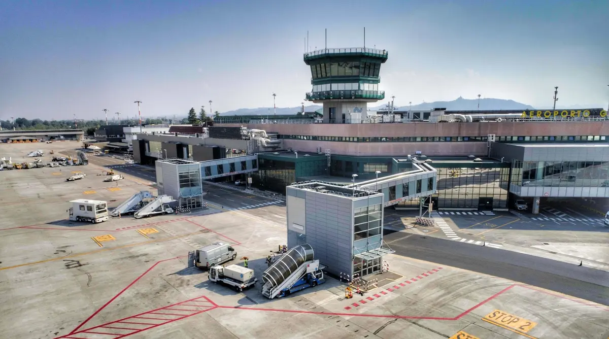 Bologna Airport cooperates with CHOOOSE to increase awareness on the issue of climate change and to intervene with concrete actions.