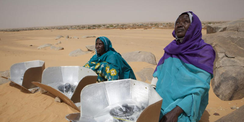 Solar Cookers for Refugees