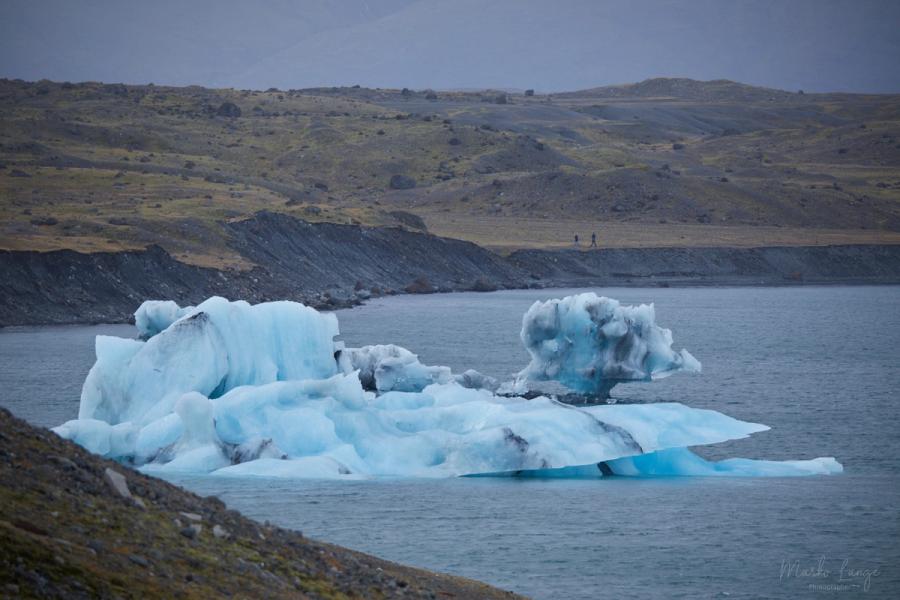 Kristallklares Eis im Jökulsárlón
