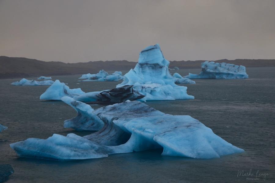 Kristallklares Eis im Jökulsárlón