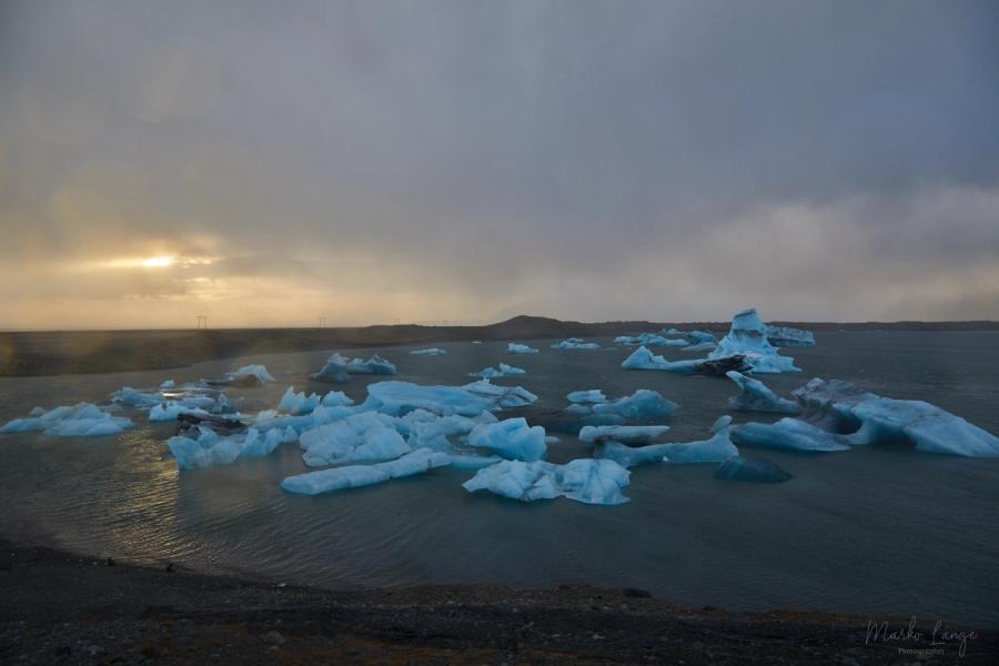 Blaues Eis im Jökulsárlón