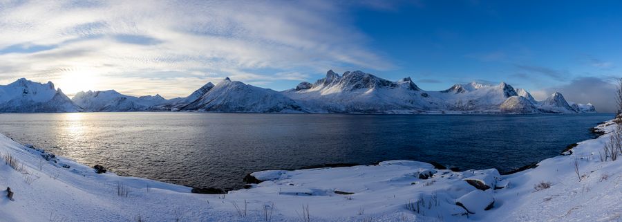 Weiter Blick über den Øyfjord