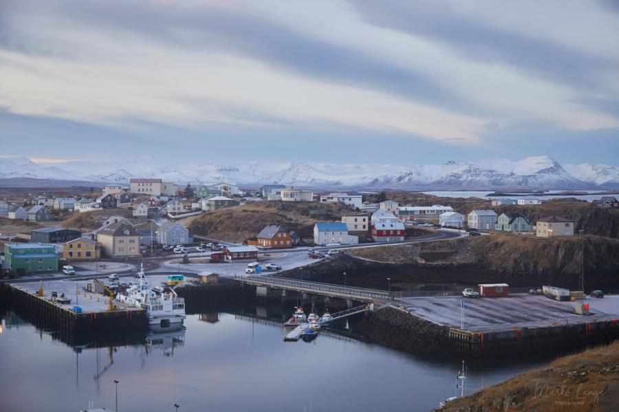 Der rote Leuchtturm von Stykkishólmur