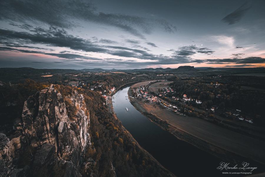 Elbtal zur blauen Stunde