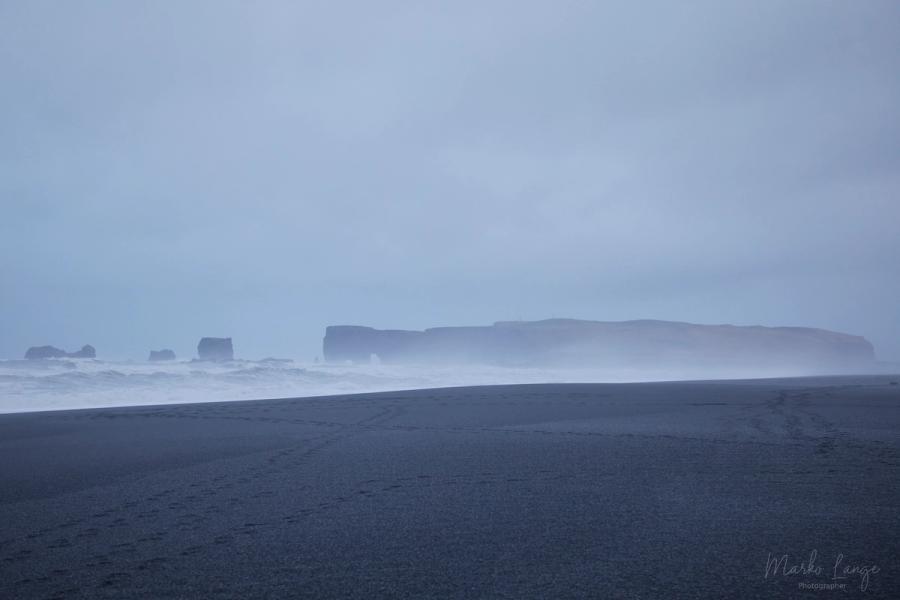 Die Klippen von Reynisfjara