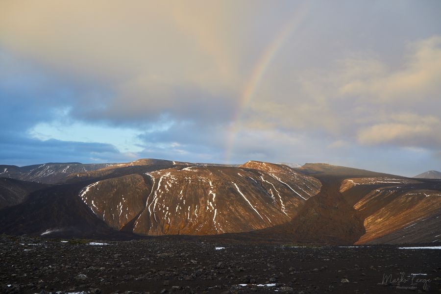 Licht und Regenbogen auf Reykjanes