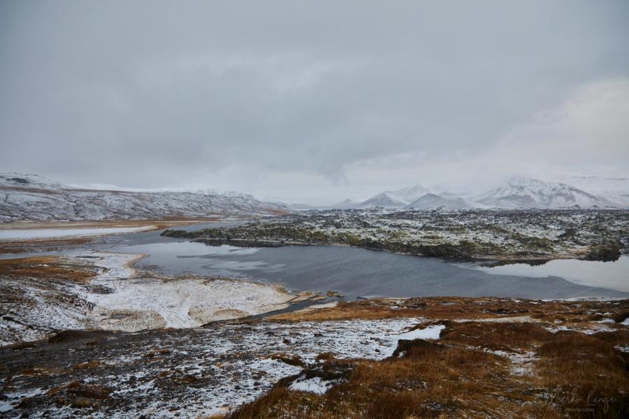 Verschneite Lavafelder auf Snæfellsnes