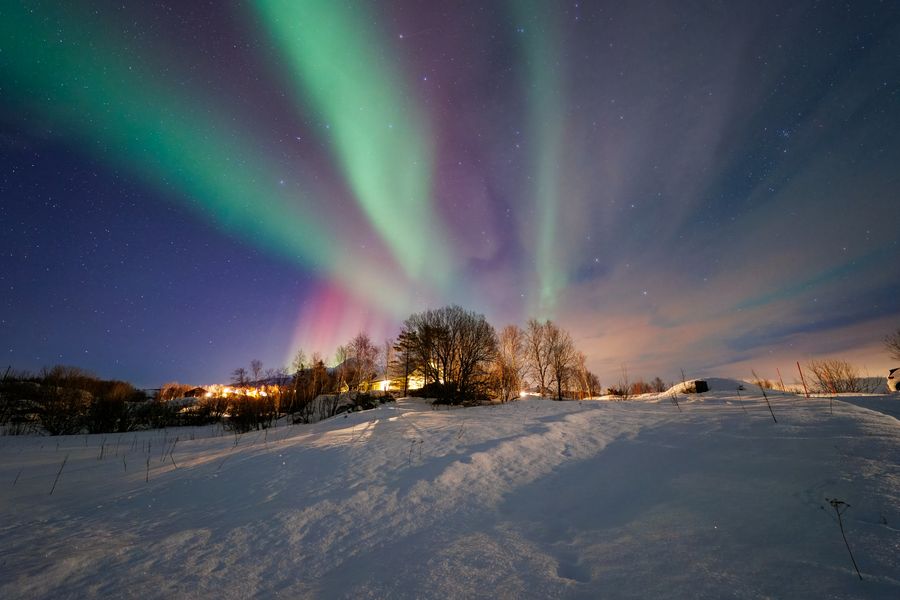 Aurora-Korona über der Kuppe