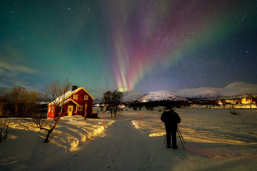 Am Stativ unter der Aurora