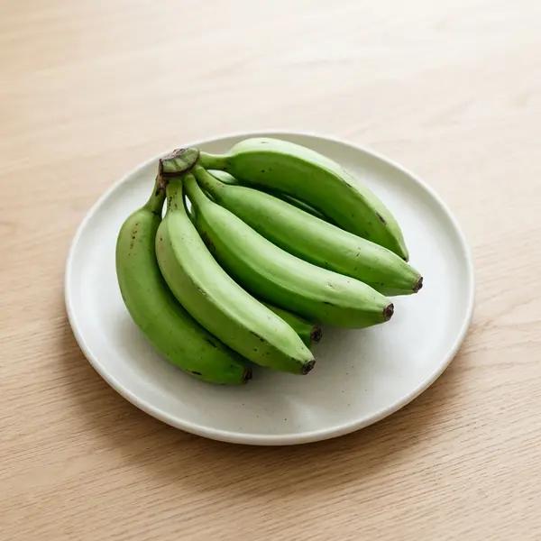 Green bananas (cooking bananas)