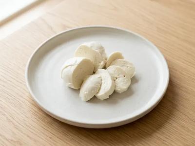 Plant-based Mozzarella