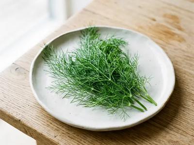 Fennel fronds