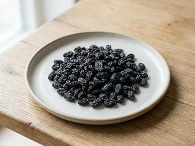 Dried Black Raisins