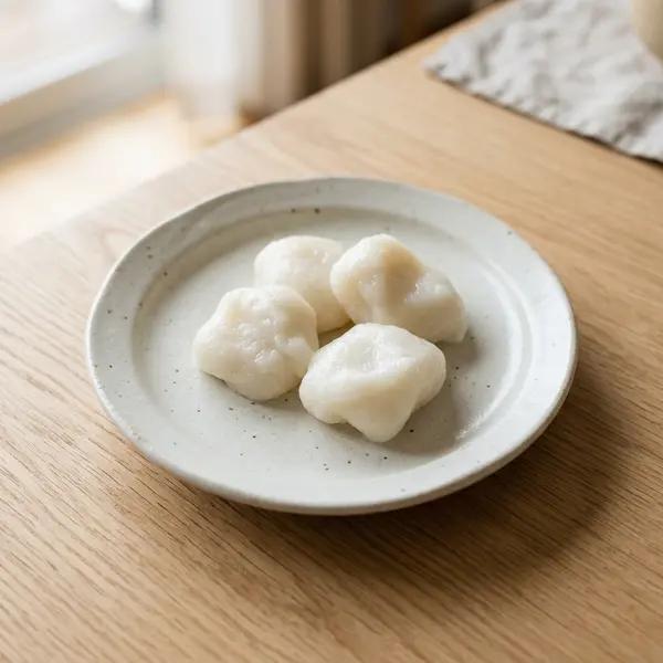 Mochi (plain, soft rice cake)