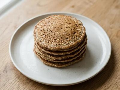 Pancakes (whole grain, low sugar)