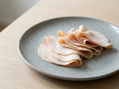 Chicken deli slices