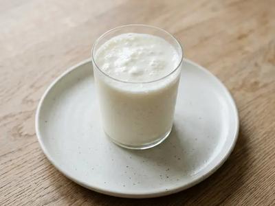 Lassi (sweet or salted, dairy-based)