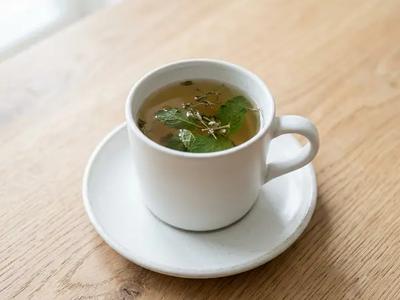 Peppermint Tea (weak, unsweetened)