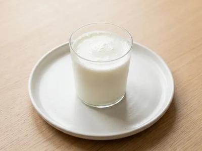 Ayran (salted yogurt drink - low sodium version)