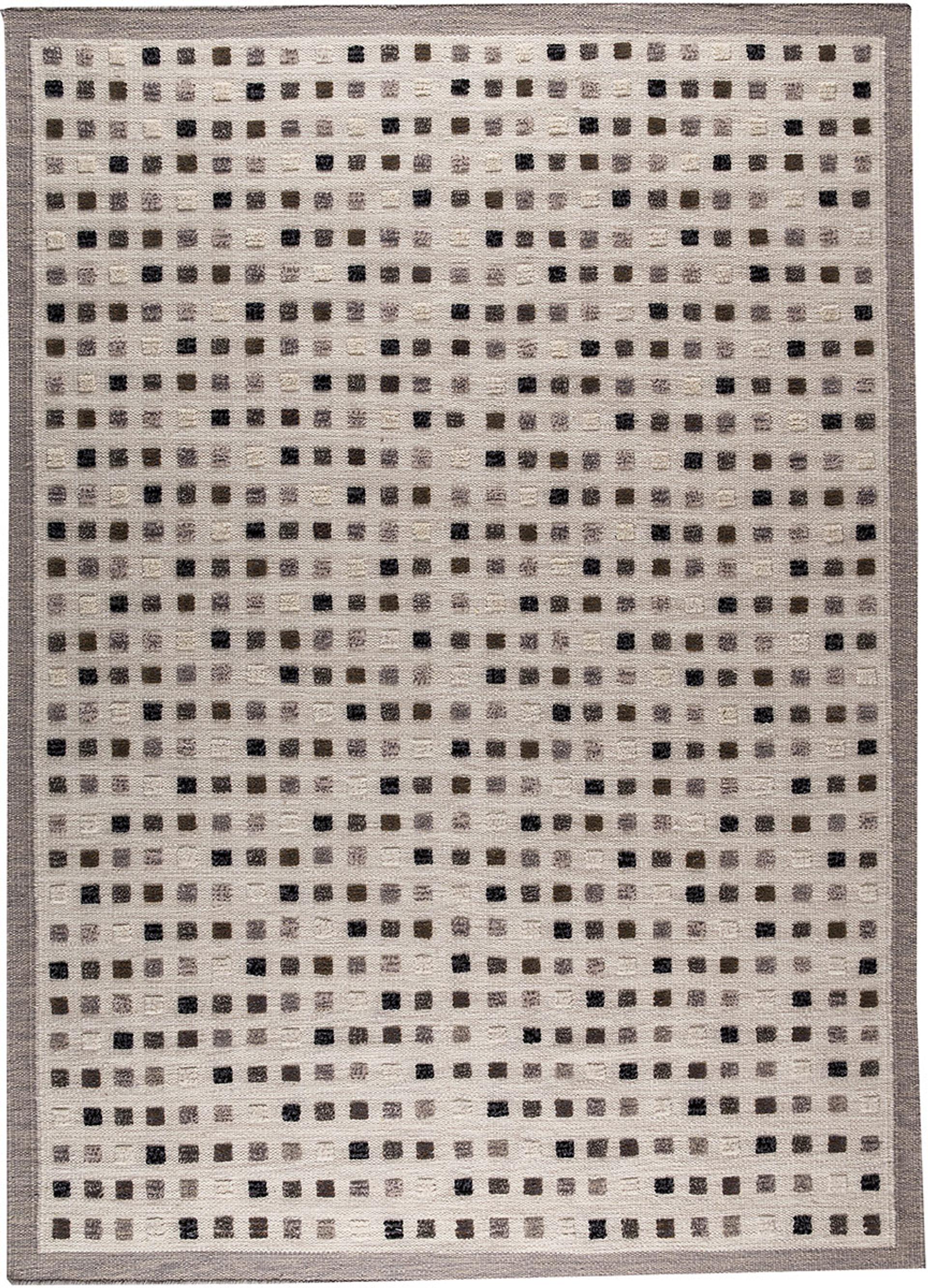 Monochromatic Medallion