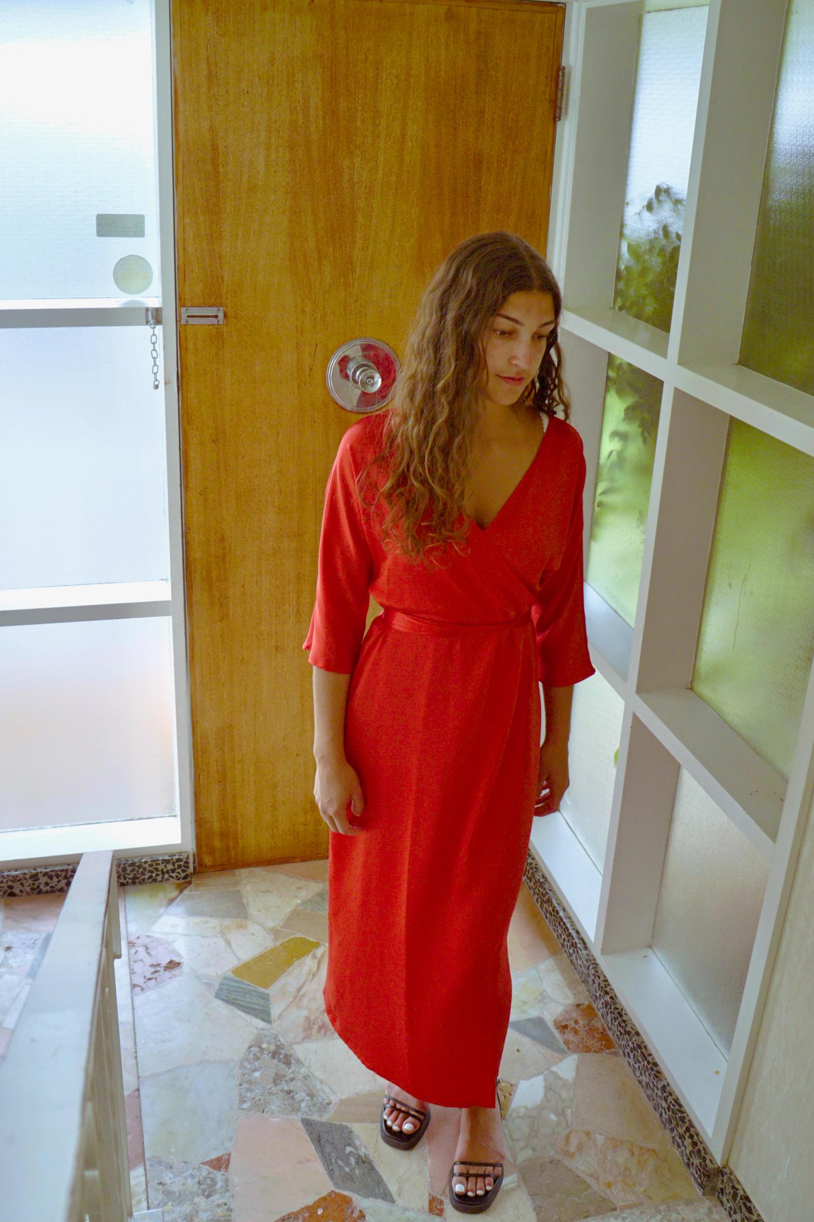 Adelia wrap dress hibiscus red sample size S - Image 1