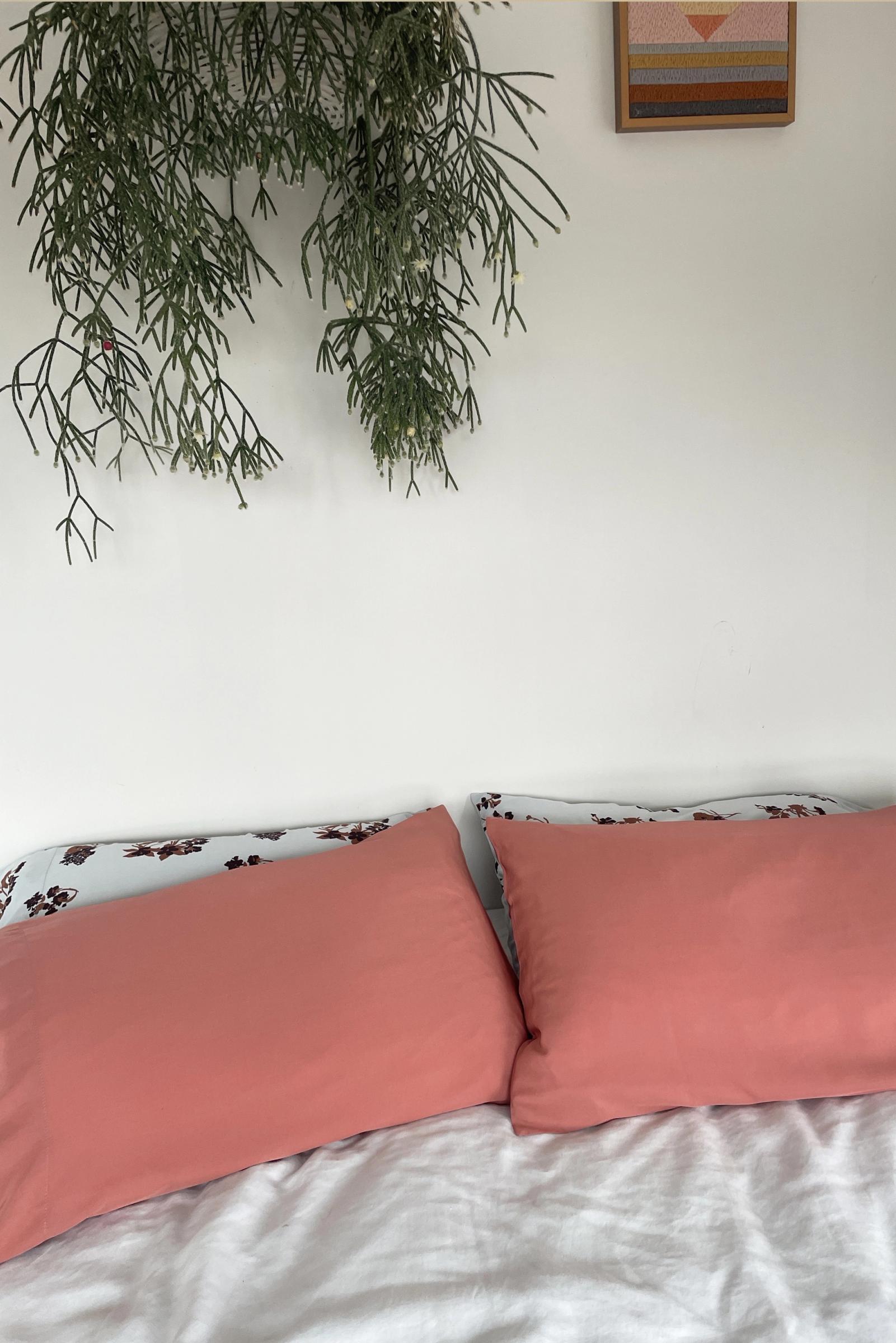 Product Image: Coral Pillowslip set