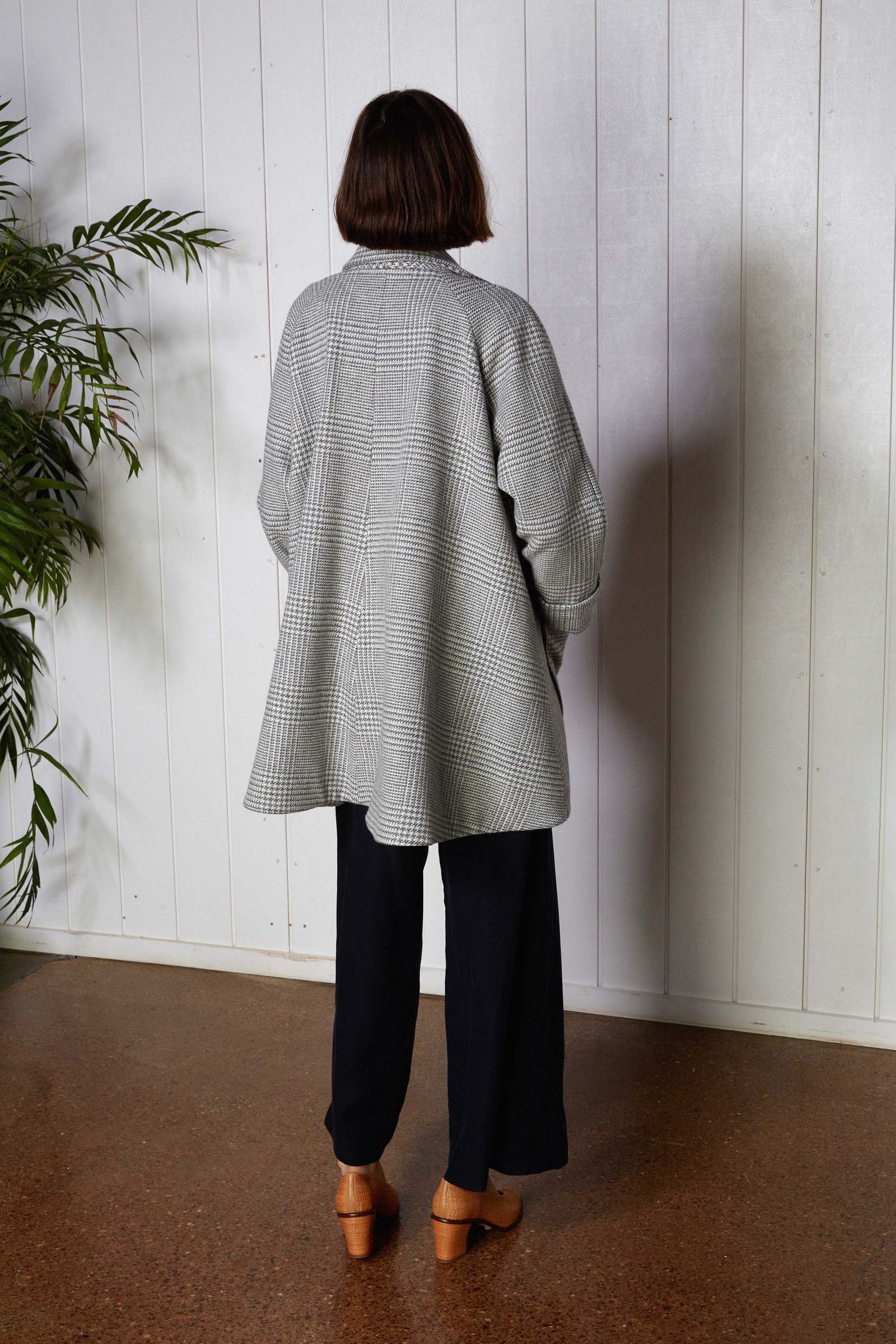Perdita coat thumbnail 4