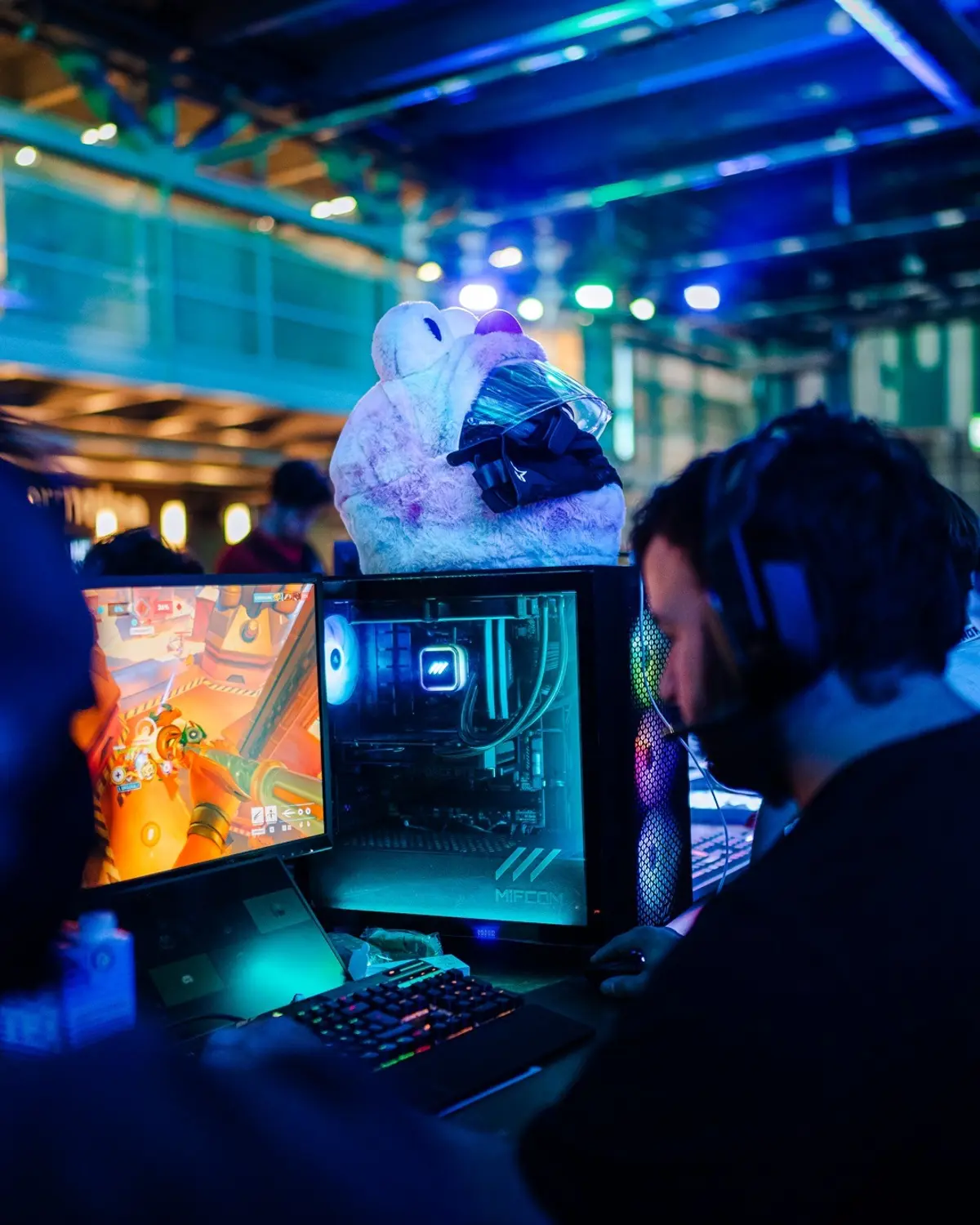 SwitzerLAN x HeroFest – MIFCOM (4/10)