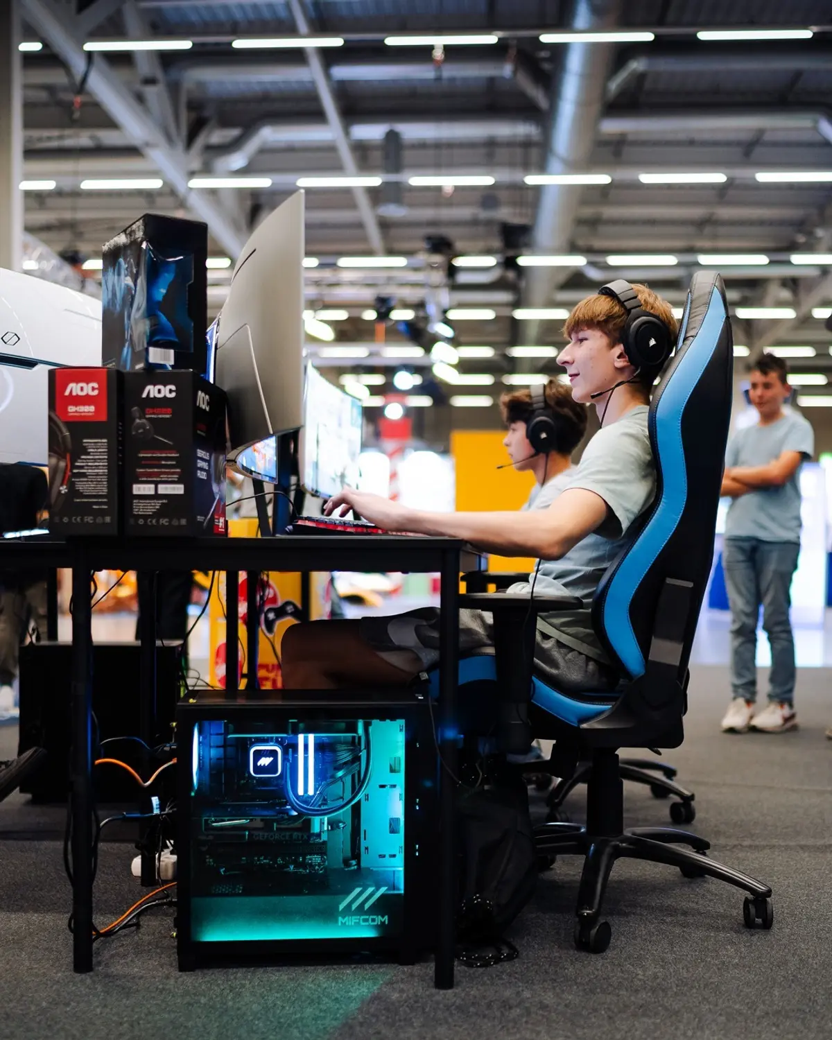 SwitzerLAN x HeroFest – MIFCOM (7/10)