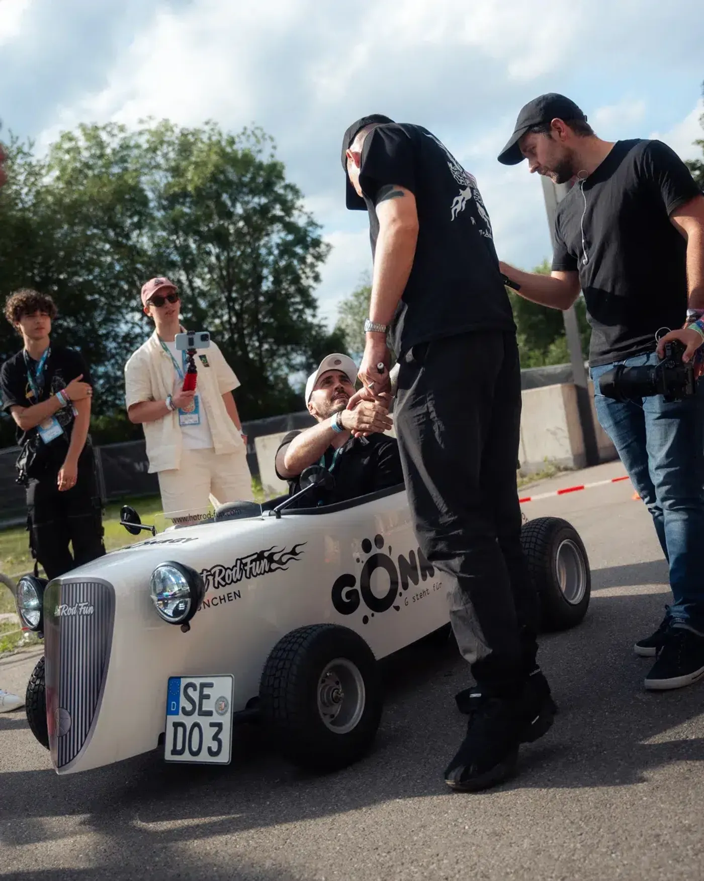 Inscope21 moderiert die Hot Rod-Challenge auf dem MYLE 24
