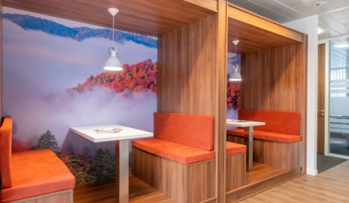 Regus South Center Titanium