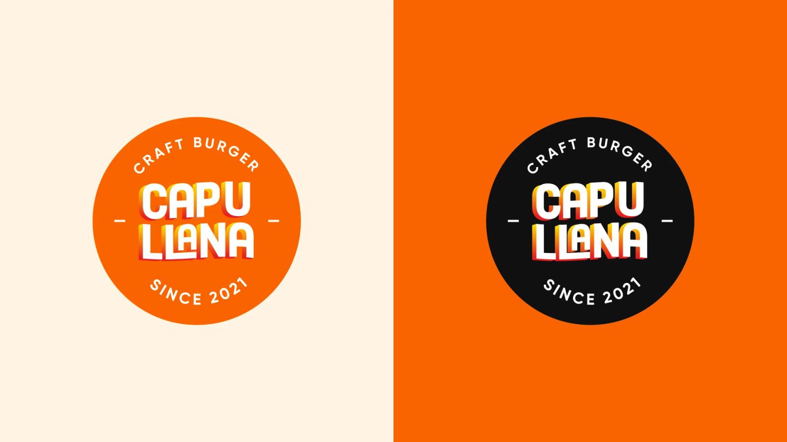 Dos variaciones del logotipo circular de Capullana Craft Burger, una naranja sobre fondo crema y otra negra sobre fondo naranja