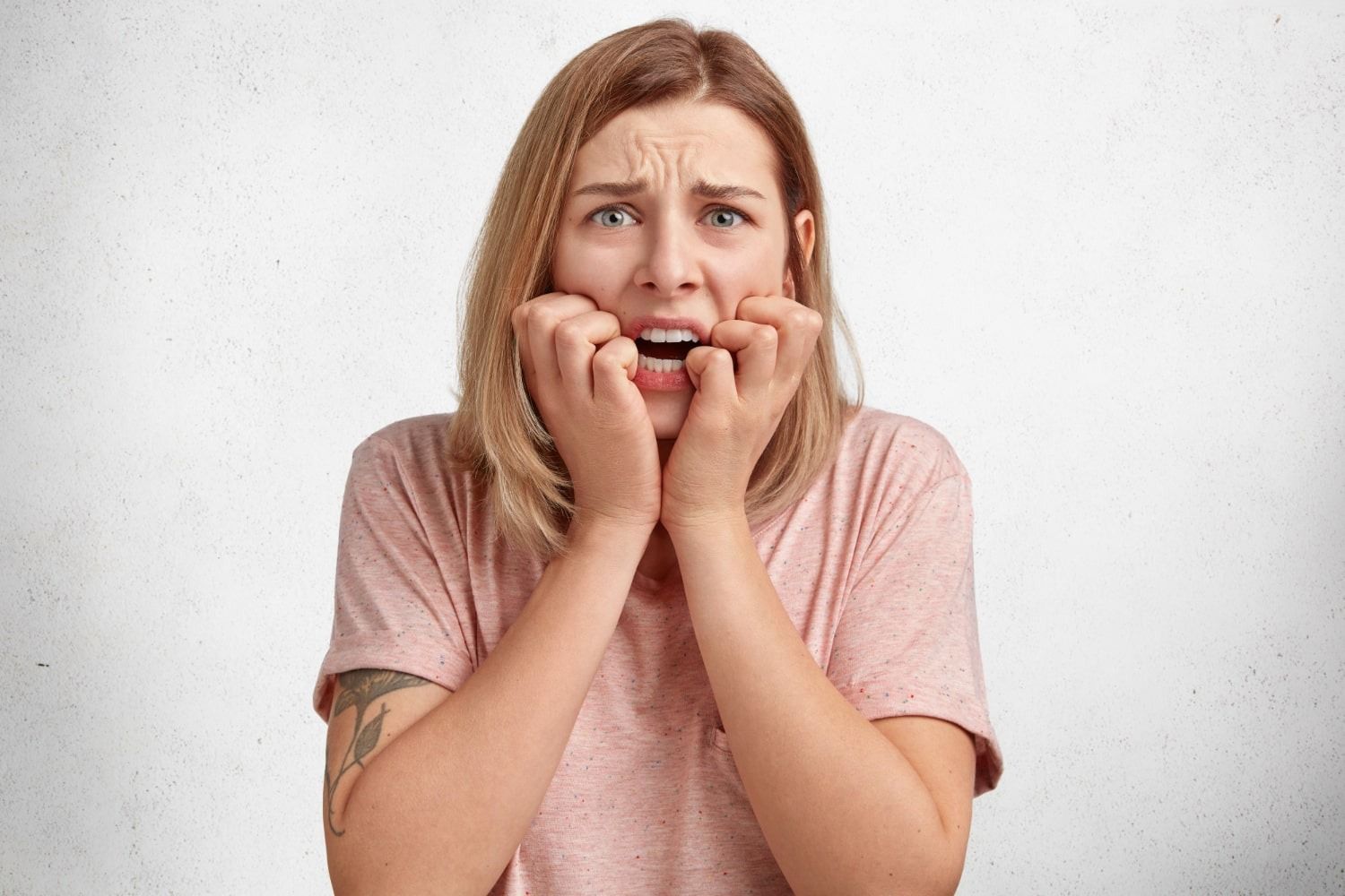 Wpływ bruksizmu na trwałość implantów – co trzeba wiedzieć?
