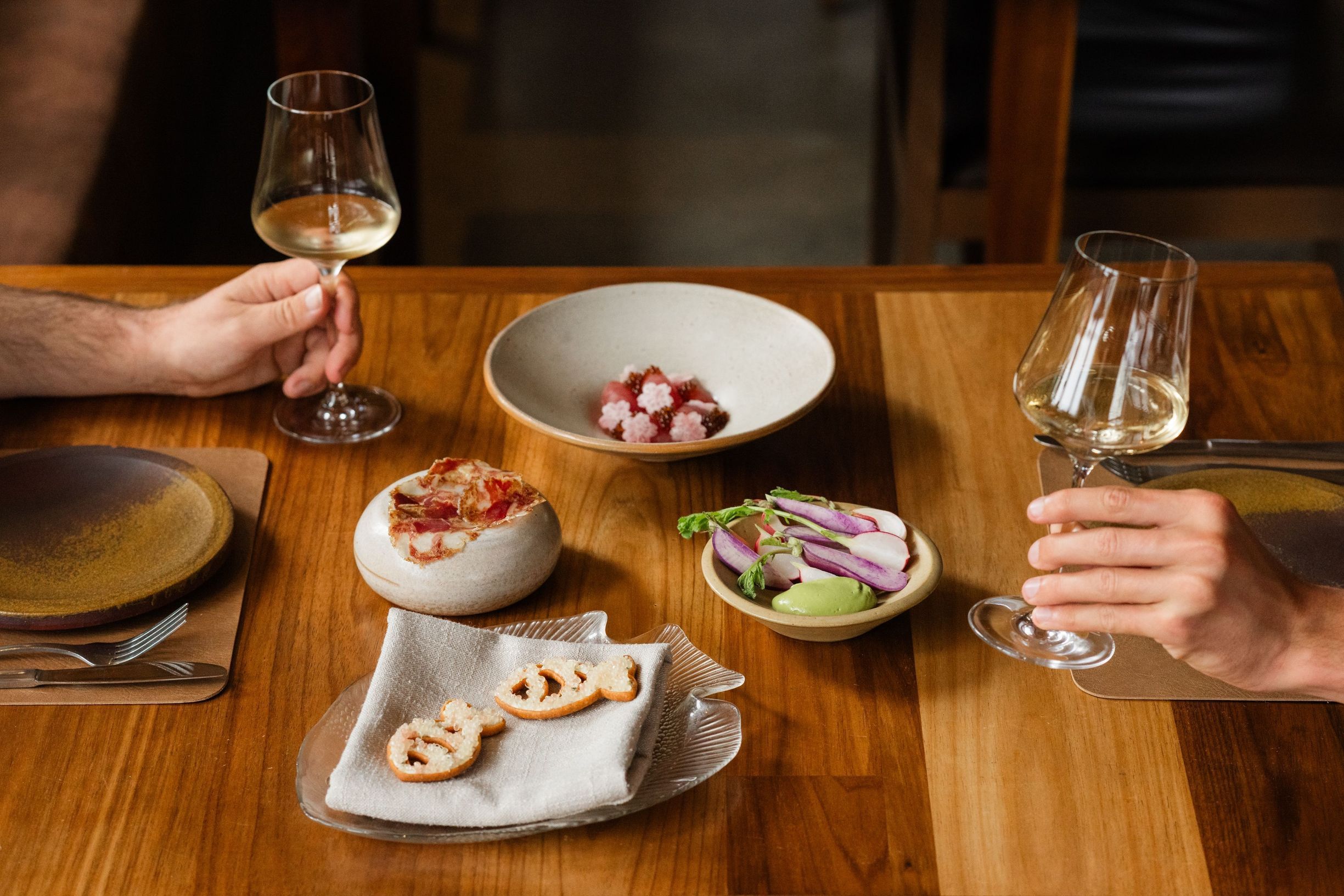 Diners eating at Pipit Restaurant