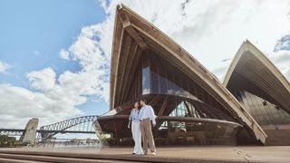 Couple at Sydney Opera House