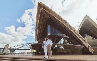 Couple at Sydney Opera House