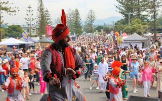 Crowds at Curryfest