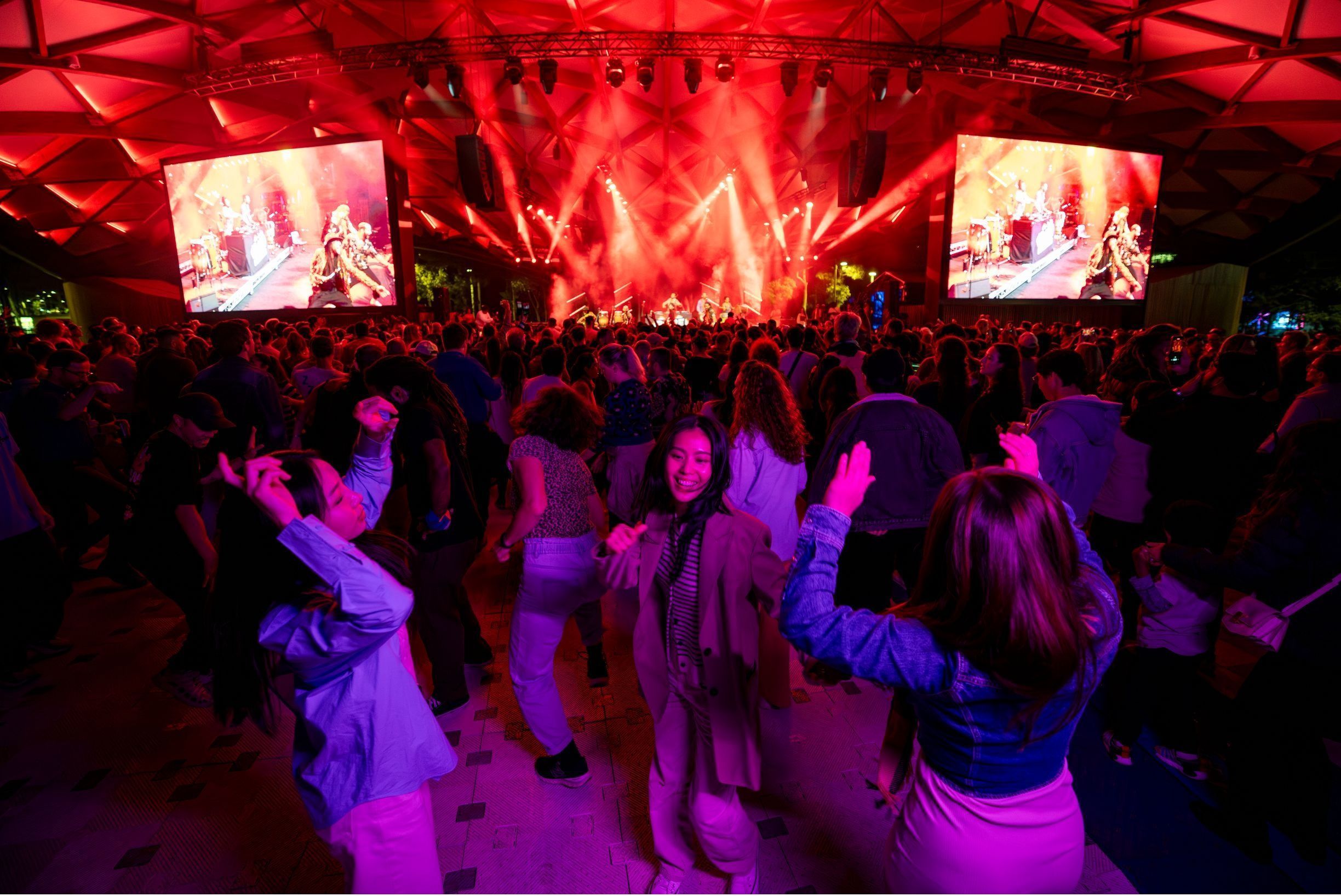 Music fans at free concert in Tumbalong Park