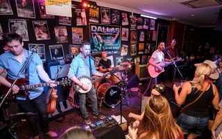 Crowd enjoying live music in Tamworth