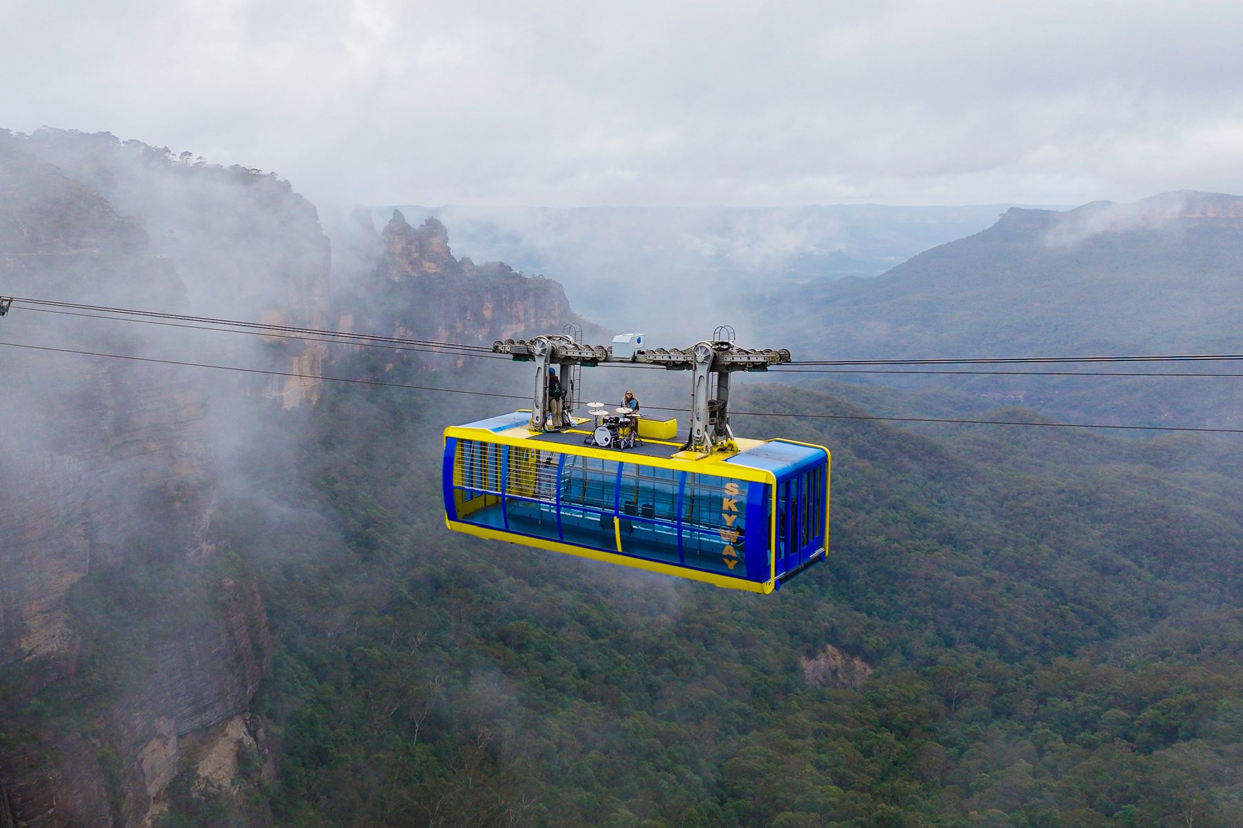 G Flip Blue Mountains