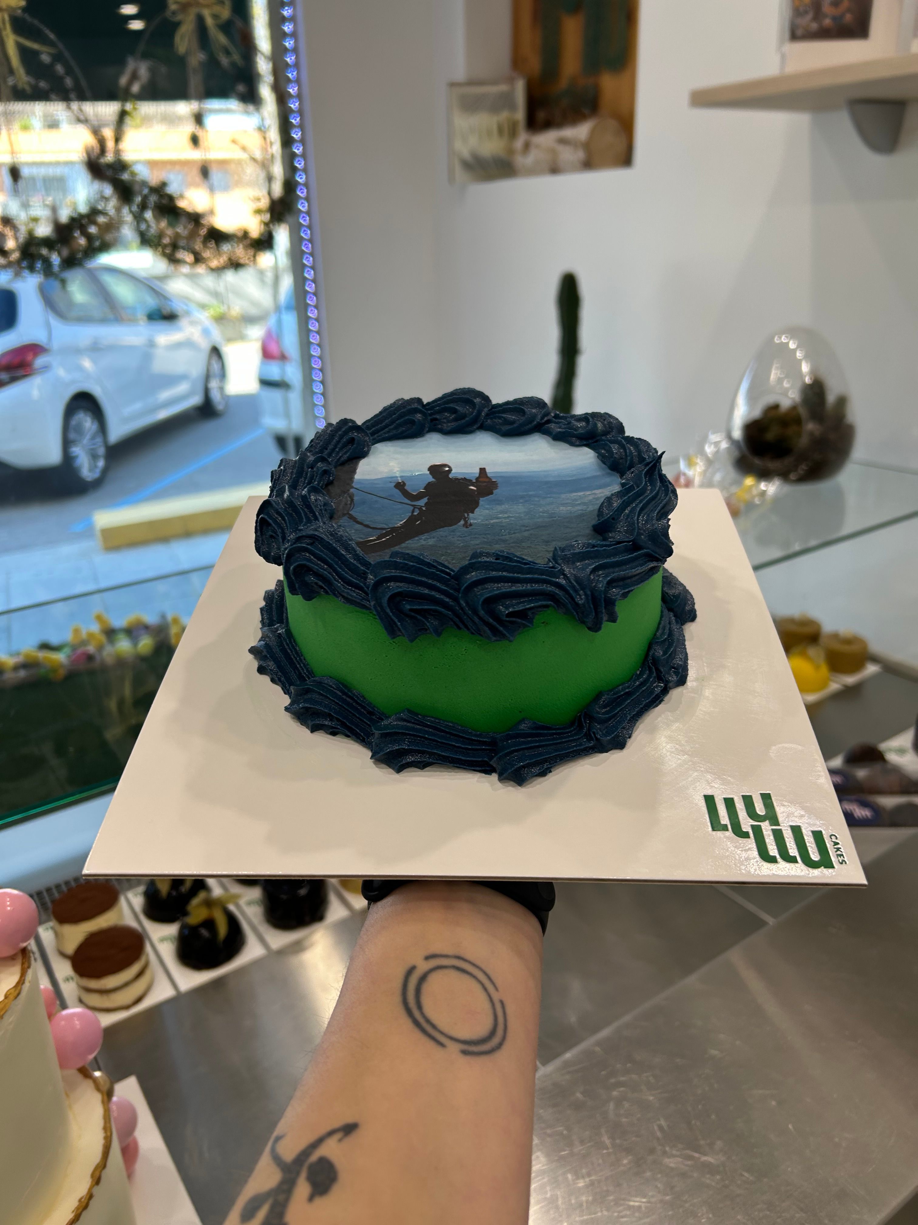 Pastel personalizado con foto verde azul