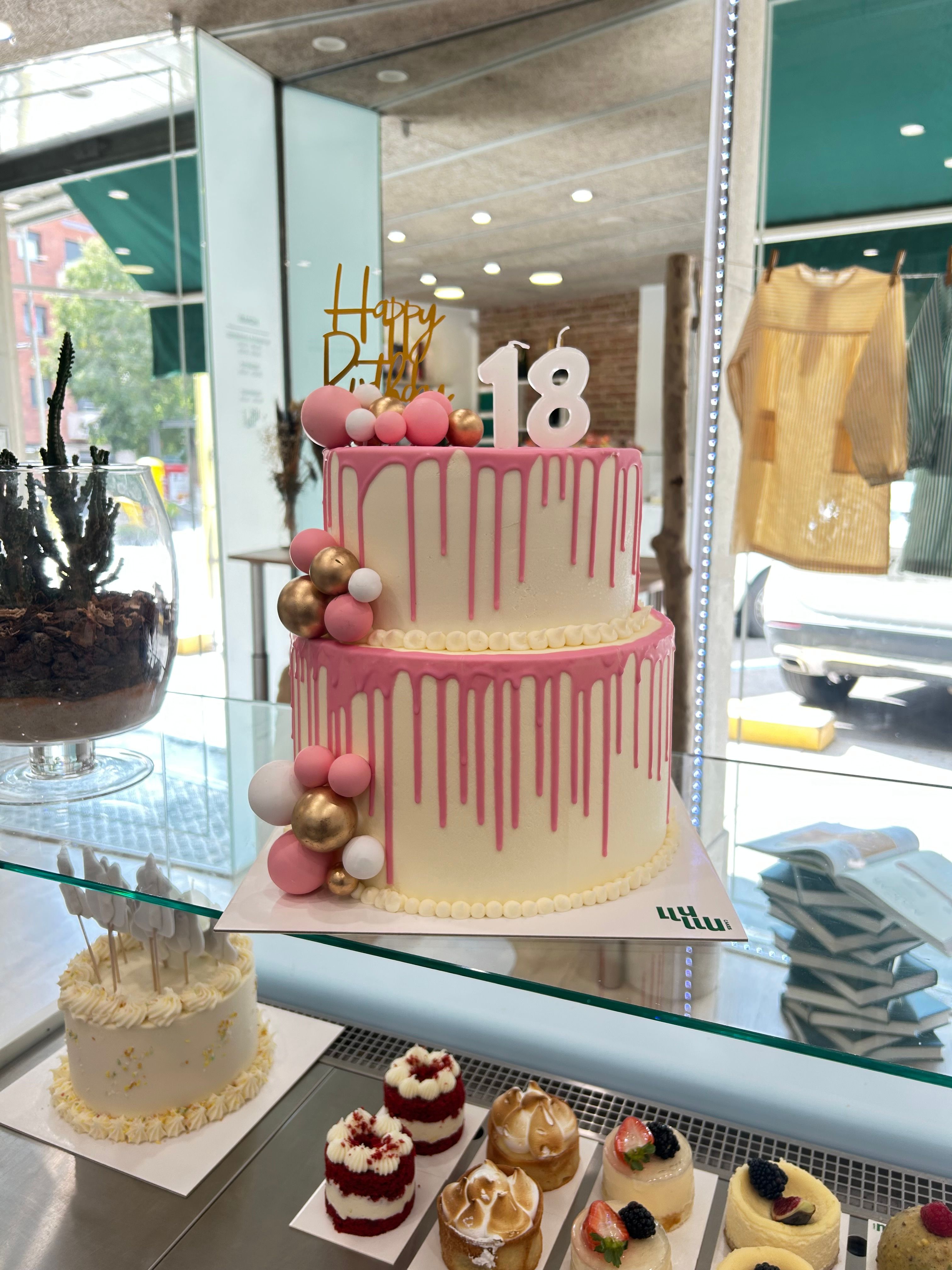 Pastel 18