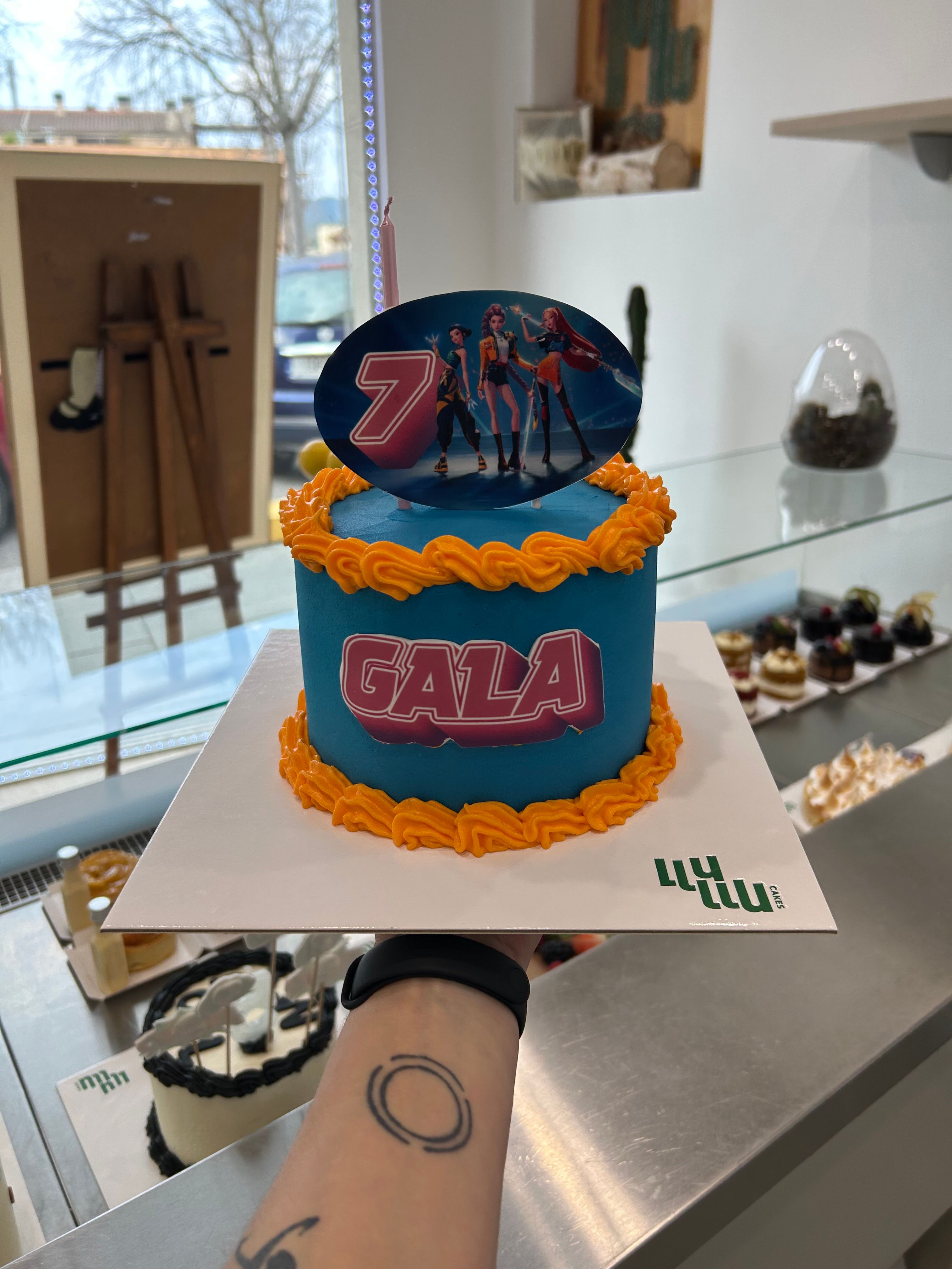 Pastel guerreras kpop azul naranja