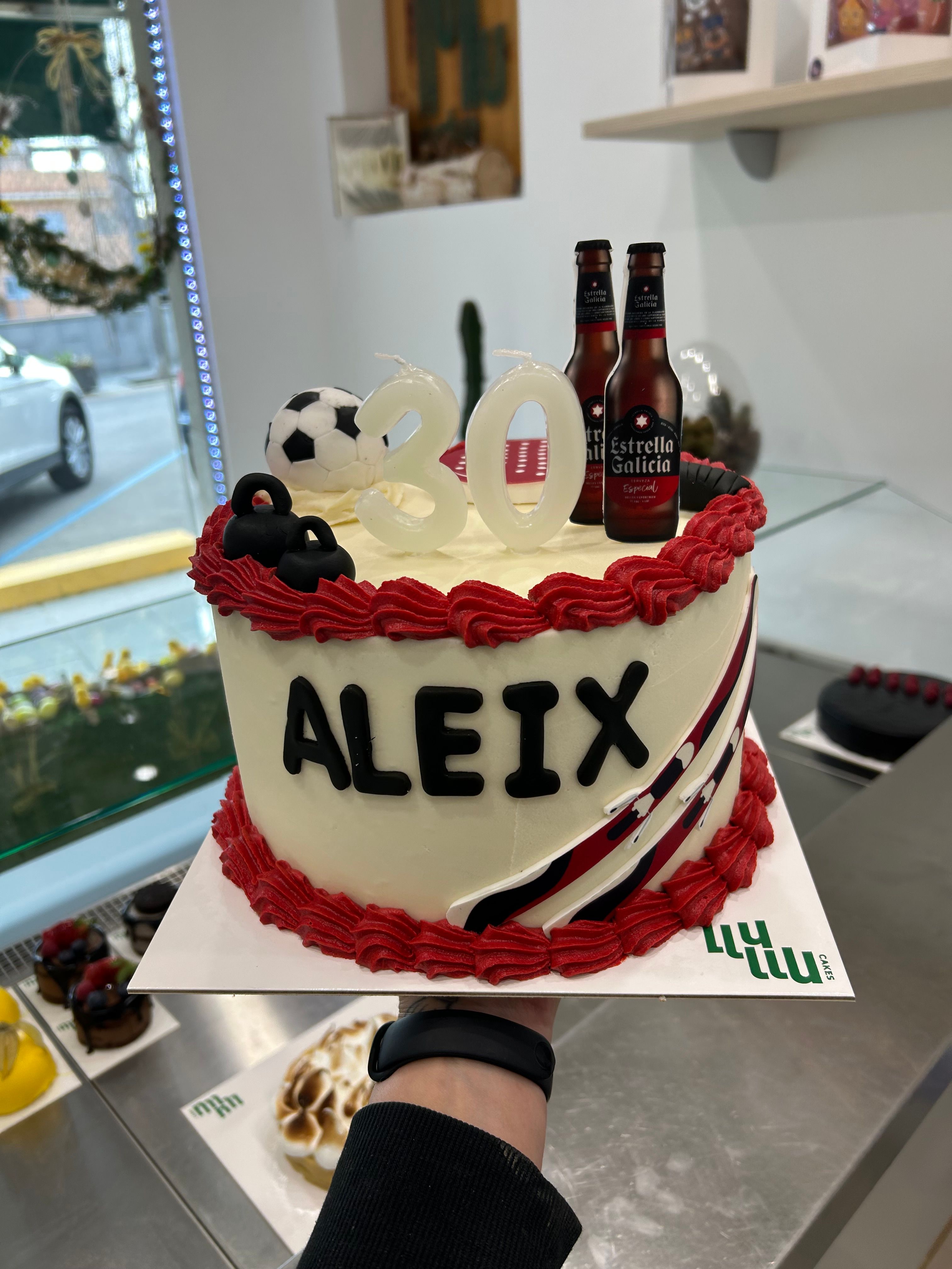 Pastel cerveza futbol mix de todo 30 años
