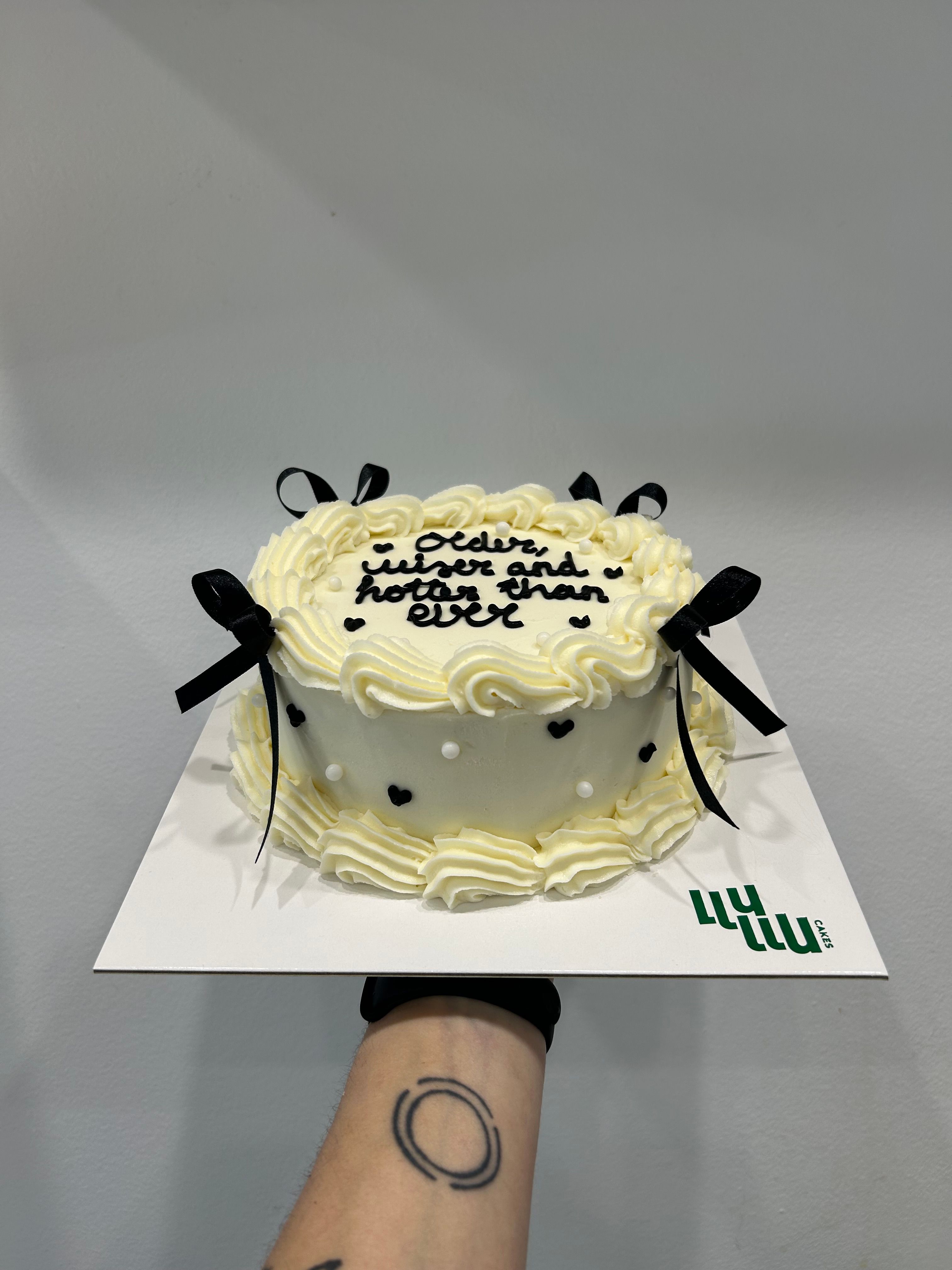 Pastel lazos