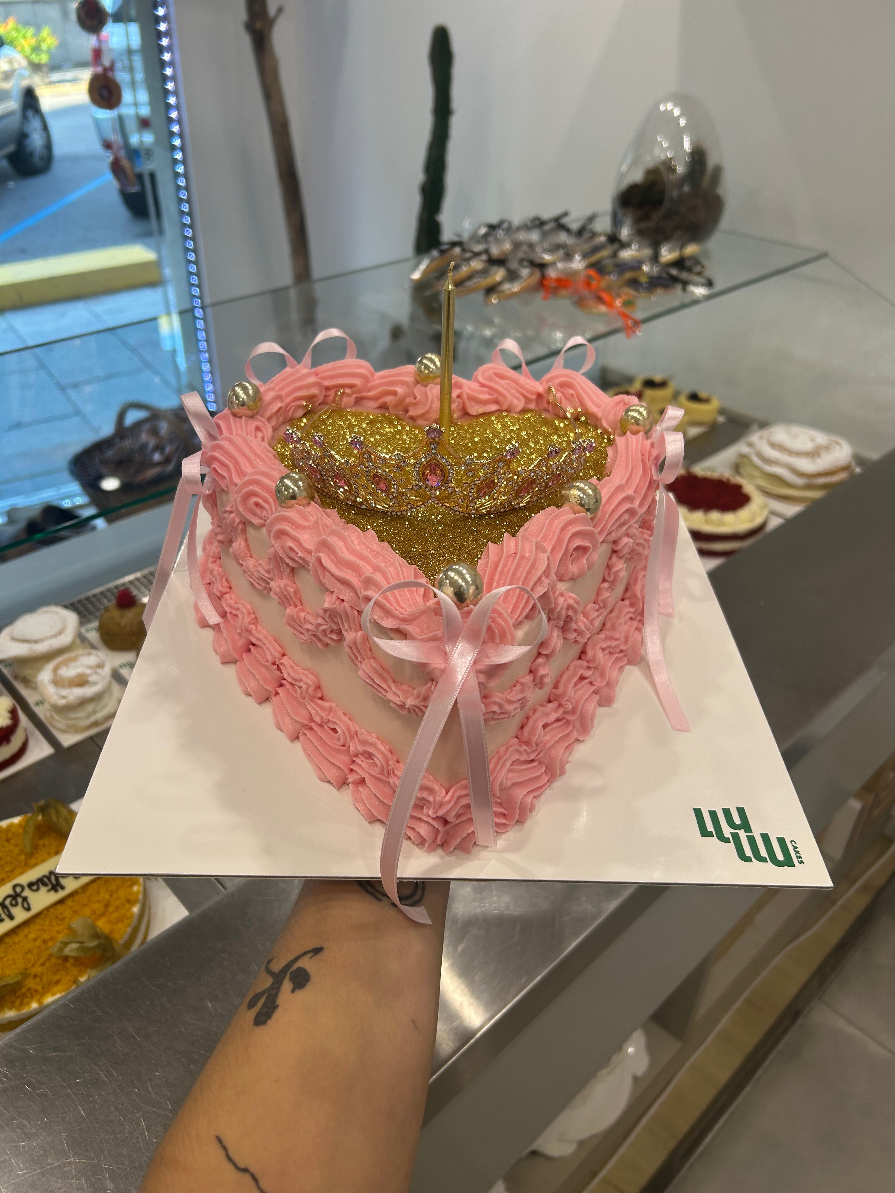 Pastel rosa dorado