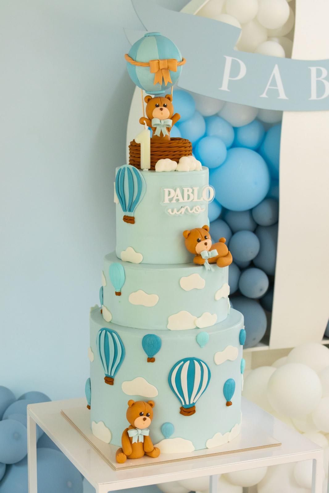 Pastel glovos