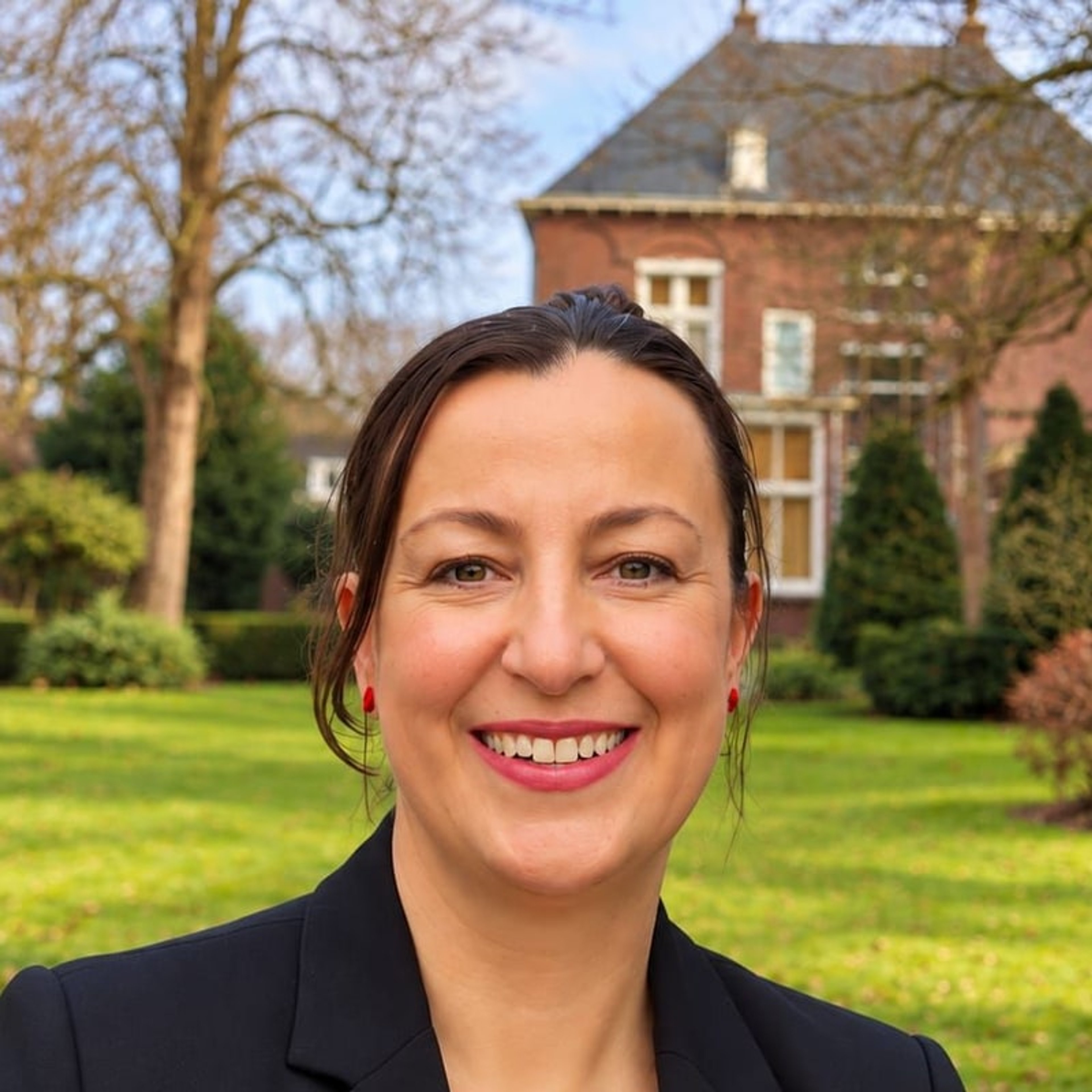 Ayşe İçaçan